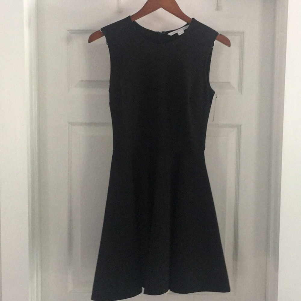Diane Von Furstenberg Dress Size 2